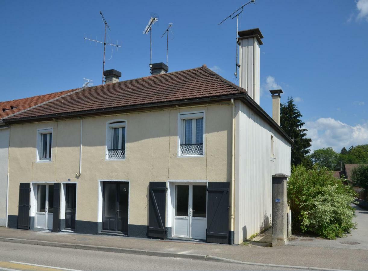 L'Oree Des Lacs Pont-de-Poitte Exterior photo